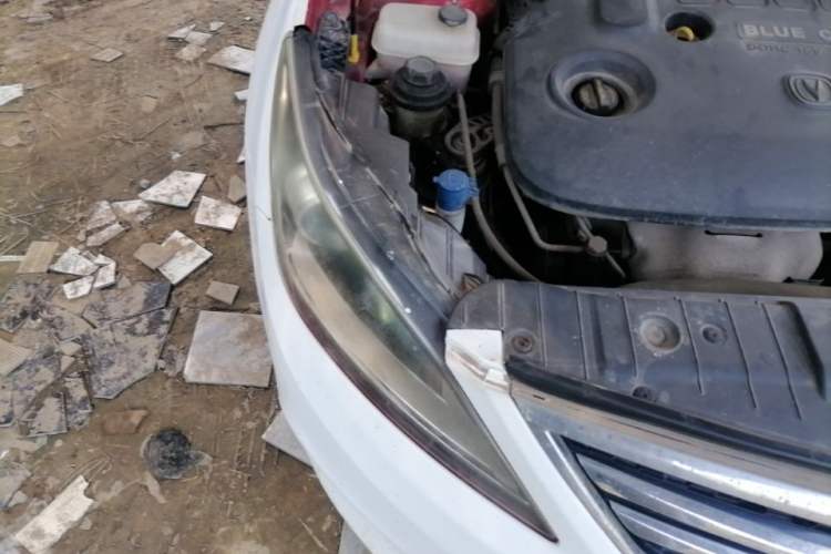 Used CHANGAN Eado 2016 1.6L Manual Fashion Edition Right Front Headlight