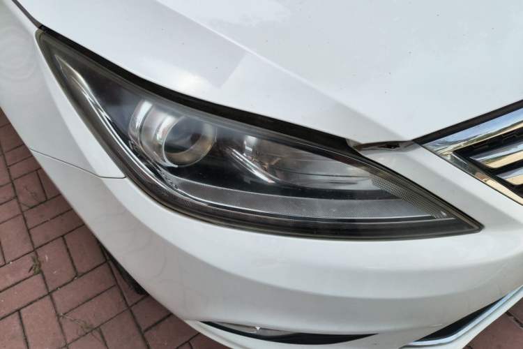 Used CHANGAN Eado 2016 1.6L Manual Fashion Edition Right Front Headlight