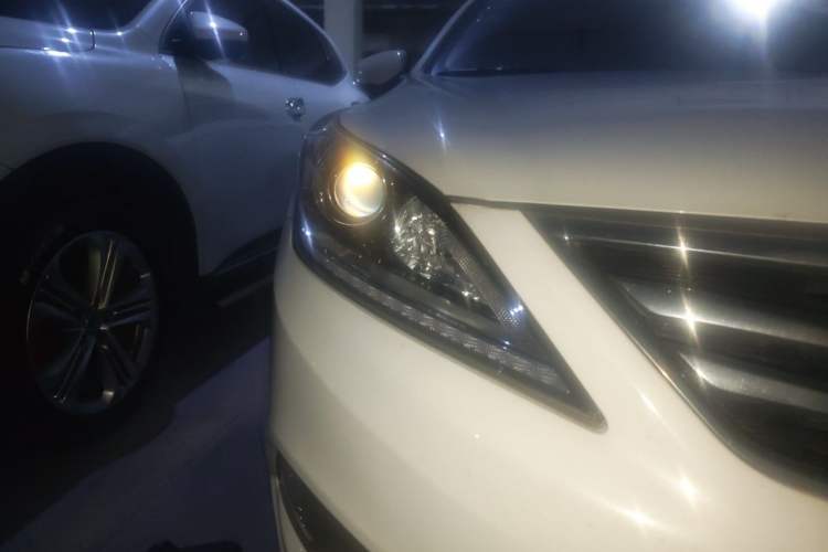 Used CHANGAN Eado 2016 1.6L Manual Fashion Edition Right Front Headlight