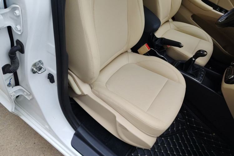 Used CHANGAN Eado 2016 1.6L Manual Fashion Edition Right Front Seat