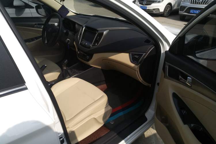 Used CHANGAN Eado 2016 1.6L Manual Fashion Edition Right Front Seat