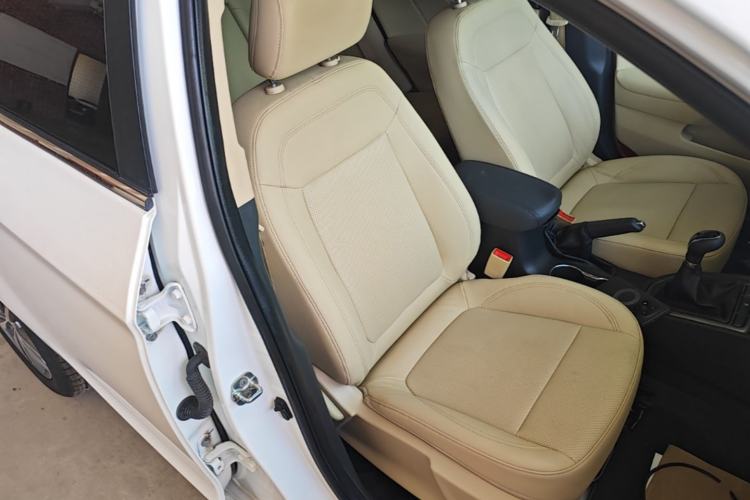 Used CHANGAN Eado 2016 1.6L Manual Fashion Edition Right Front Seat