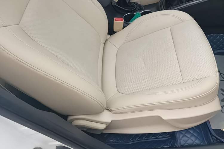 Used CHANGAN Eado 2016 1.6L Manual Fashion Edition Right Front Seat
