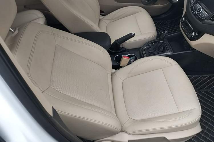 Used CHANGAN Eado 2016 1.6L Automatic Trend Model Right Front Seat
