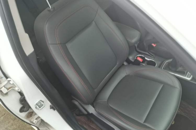 Used CHANGAN Eado 2016 1.6L Manual Fashion Edition Right Front Seat