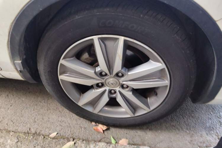 Used CHANGAN Eado 2016 1.6L Automatic Trend Model Right Front Wheel Hub