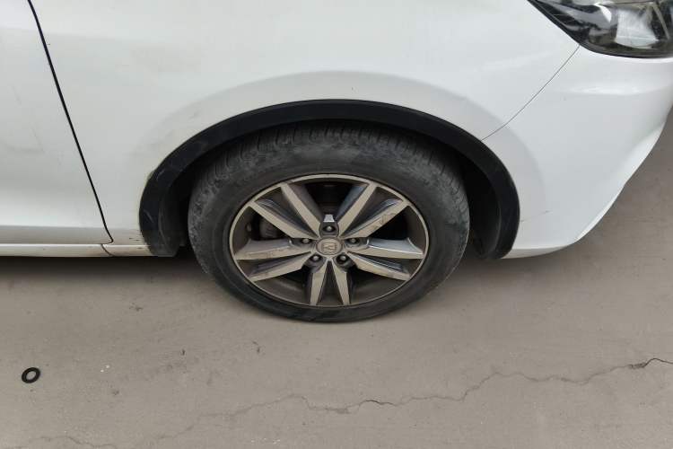Used CHANGAN Eado 2016 1.6L Automatic Junku Model Right Front Wheel Hub