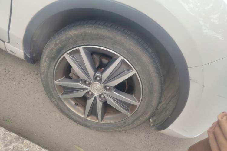 Used CHANGAN Eado 2016 1.6L Automatic Junku Model Right Front Wheel Hub