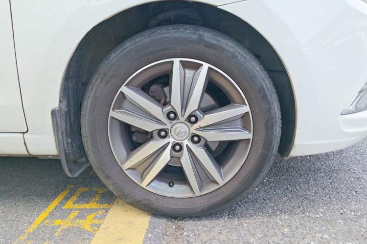 Used CHANGAN Eado 2016 1.6L Automatic Trend Model Right Front Wheel Hub