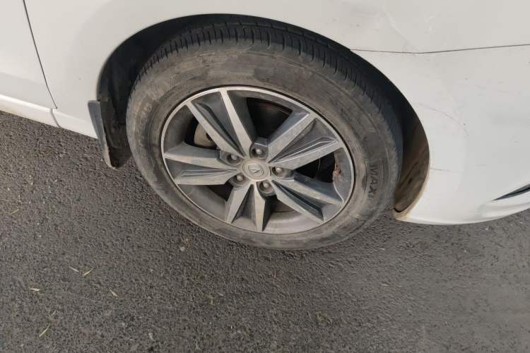 Used CHANGAN Eado 2016 1.6L Automatic Trend Model Right Front Wheel Hub