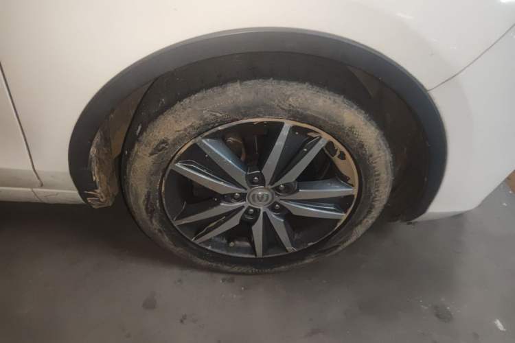 Used CHANGAN Eado 2016 1.6L Automatic Junku Model Right Front Wheel Hub