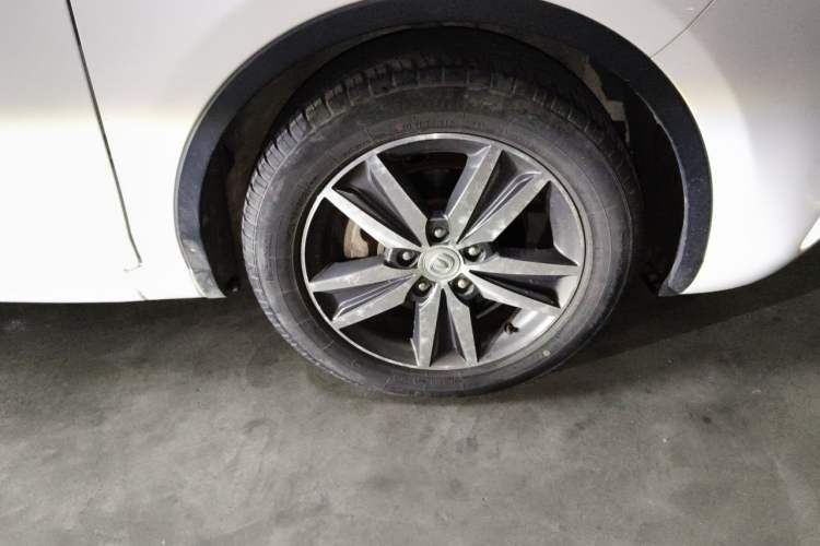 Used CHANGAN Eado 2016 1.6L Manual Junku Model Right Front Wheel Hub