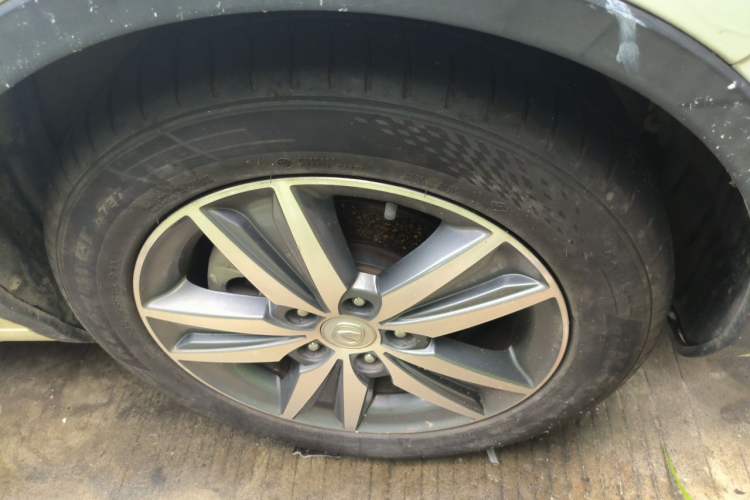 Used CHANGAN Eado 2016 1.6L Manual Junku Model Right Front Wheel Hub