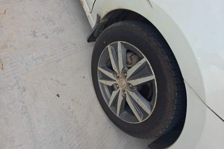 Used CHANGAN Eado 2016 1.6L Automatic Trend Model Right Front Wheel Hub