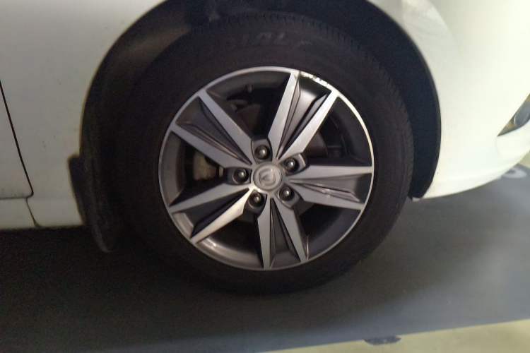 Used CHANGAN Eado 2016 1.6L Automatic Trend Model Right Front Wheel Hub