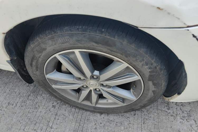 Used CHANGAN Eado 2016 1.6L Manual Fashion Edition Right Front Wheel Hub