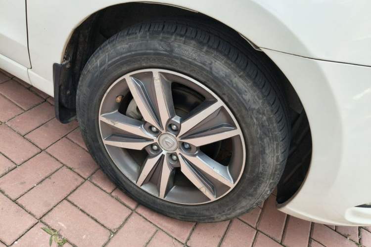Used CHANGAN Eado 2016 1.6L Manual Fashion Edition Right Front Wheel Hub