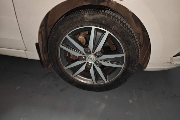 Used CHANGAN Eado 2016 1.6L Automatic Trend Model Right Front Wheel Hub