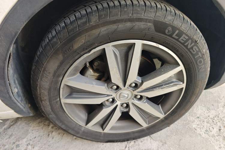 Used CHANGAN Eado 2016 1.6L Manual Junku Model Right Front Wheel Hub