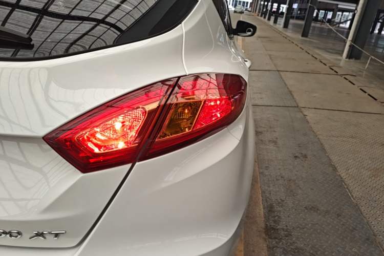 Used CHANGAN Eado 2016 1.6L Manual Junku Model Right Rear Taillight