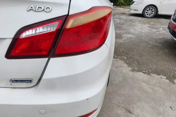 Used CHANGAN Eado 2016 1.6L Manual Fashion Edition Right Rear Taillight