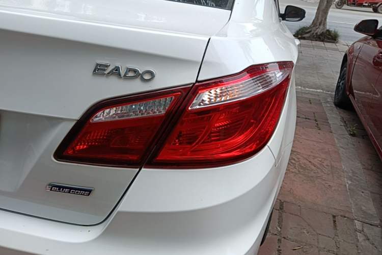 Used CHANGAN Eado 2016 1.6L Manual Fashion Edition Right Rear Taillight
