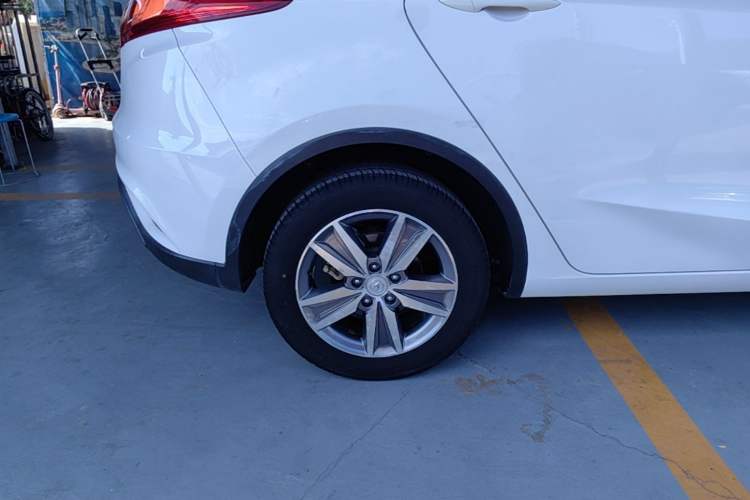 Used CHANGAN Eado 2016 1.6L Manual Junku Model Right Rear Wheel Hub