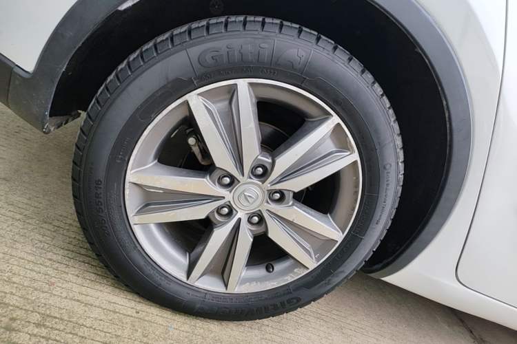 Used CHANGAN Eado 2016 1.6L Automatic Junku Model Right Rear Wheel Hub