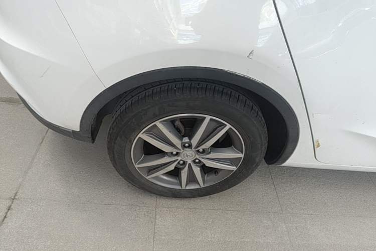 Used CHANGAN Eado 2016 1.6L Manual Junku Model Right Rear Wheel Hub