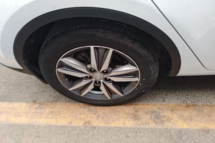 Used CHANGAN Eado 2016 1.6L Manual Junku Model Right Rear Wheel Hub