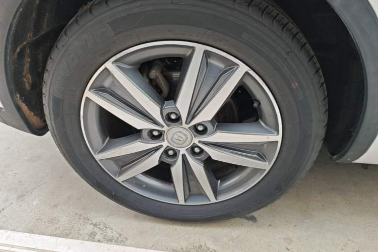 Used CHANGAN Eado 2016 1.6L Automatic Junku Model Right Rear Wheel Hub