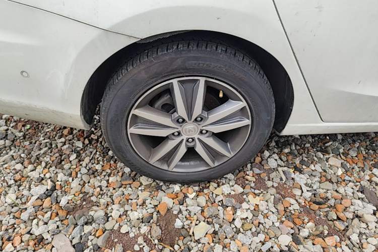 Used CHANGAN Eado 2016 1.6L GDI Automatic Jingling Model Right Rear Wheel Hub