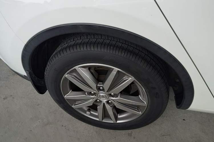 Used CHANGAN Eado 2016 1.6L Automatic Junku Model Right Rear Wheel Hub