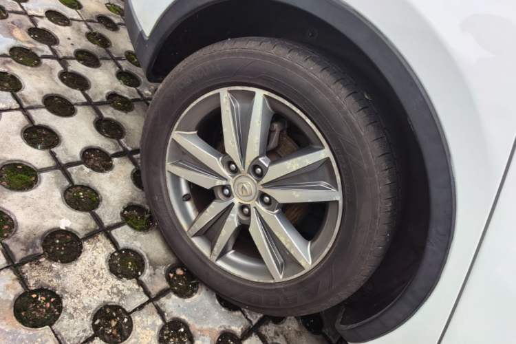 Used CHANGAN Eado 2016 1.6L Automatic Junku Model Right Rear Wheel Hub