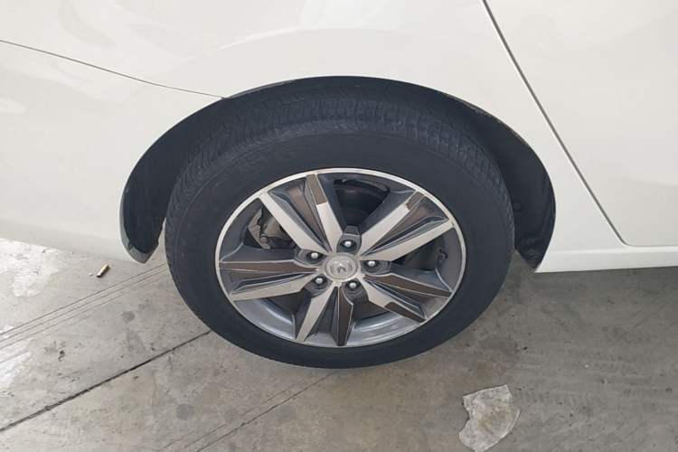 Used CHANGAN Eado 2016 1.6L Automatic Trend Model Right Rear Wheel Hub