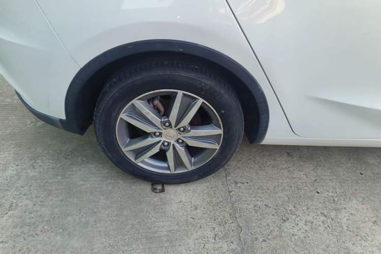 Used CHANGAN Eado 2016 1.6L Manual Junku Model Right Rear Wheel Hub