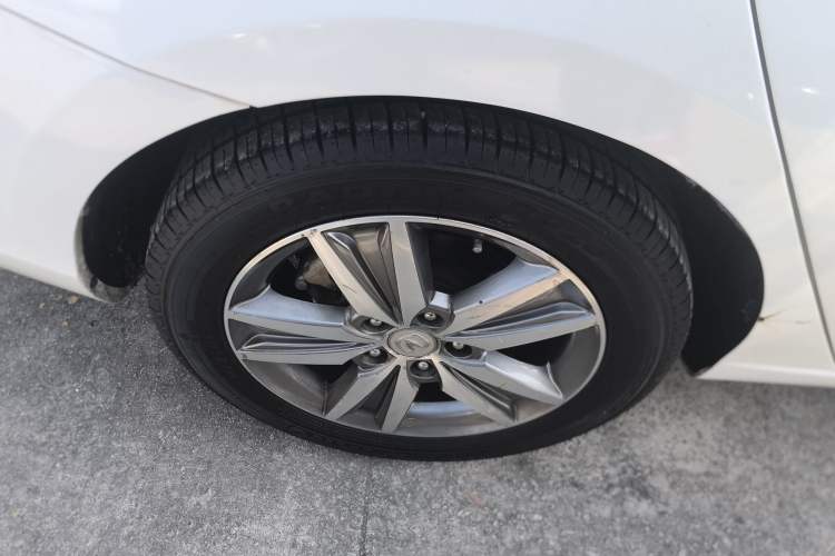 Used CHANGAN Eado 2016 1.6L Automatic Trend Model Right Rear Wheel Hub