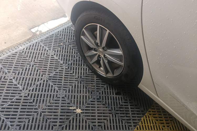 Used CHANGAN Eado 2016 1.6L Automatic Trend Model Right Rear Wheel Hub