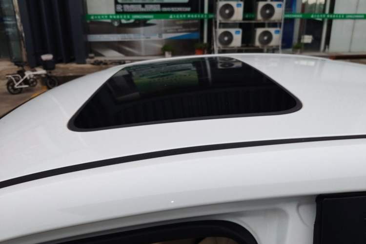 Used CHANGAN Eado 2016 1.6L Manual Fashion Edition Roof