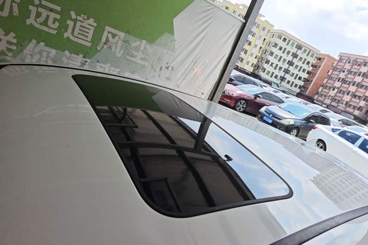 Used CHANGAN Eado 2016 1.6L Automatic Junku Model Roof