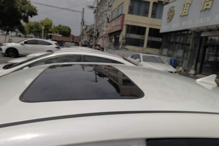 Used CHANGAN Eado 2016 1.6L GDI Manual JingShang Model Roof