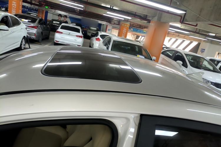 Used CHANGAN Eado 2016 1.6L Automatic Trend Model Roof