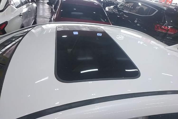 Used CHANGAN Eado 2016 1.6L Manual Fashion Edition Roof