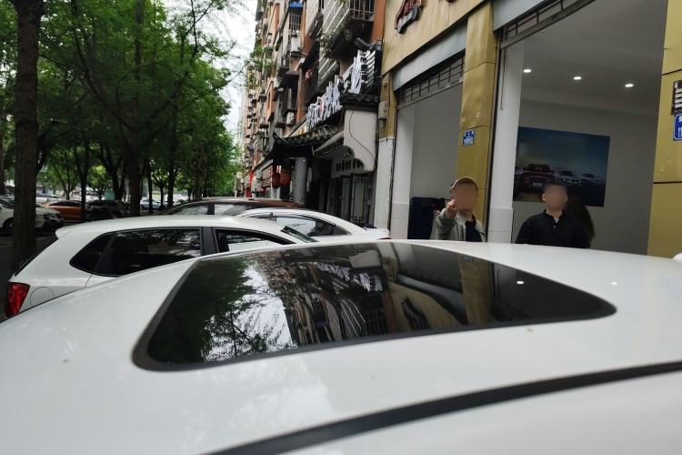 Used CHANGAN Eado 2016 1.6L Manual Fashion Edition Roof