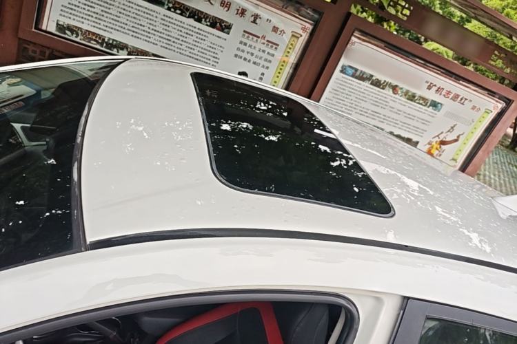 Used CHANGAN Eado 2016 1.6L Automatic Junku Model Roof