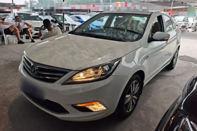 CHANGAN Eado 2016 1.6L Manual Fashion Edition usado
