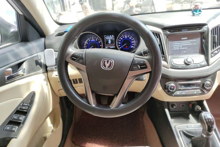 Used CHANGAN Eado 2016 1.6L Manual Fashion Edition Steering Wheel