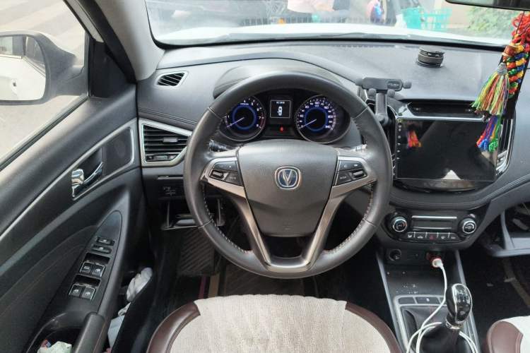 Used CHANGAN Eado 2016 1.6L Manual Fashion Edition Steering Wheel