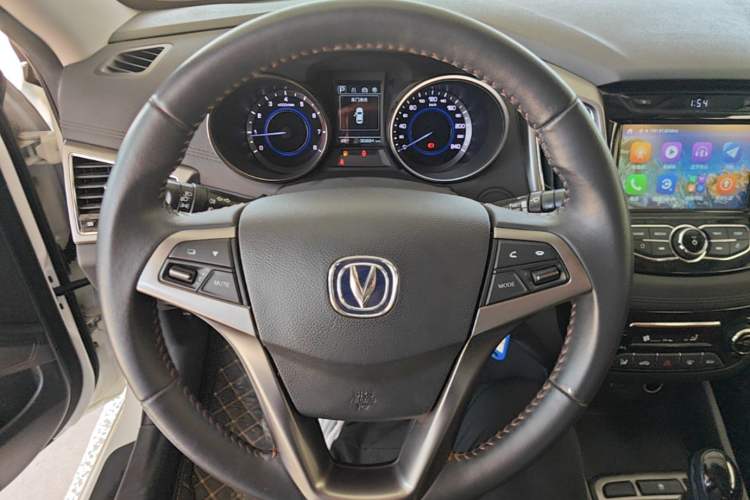 Used CHANGAN Eado 2016 1.6L GDI Automatic Cool Edition Steering Wheel