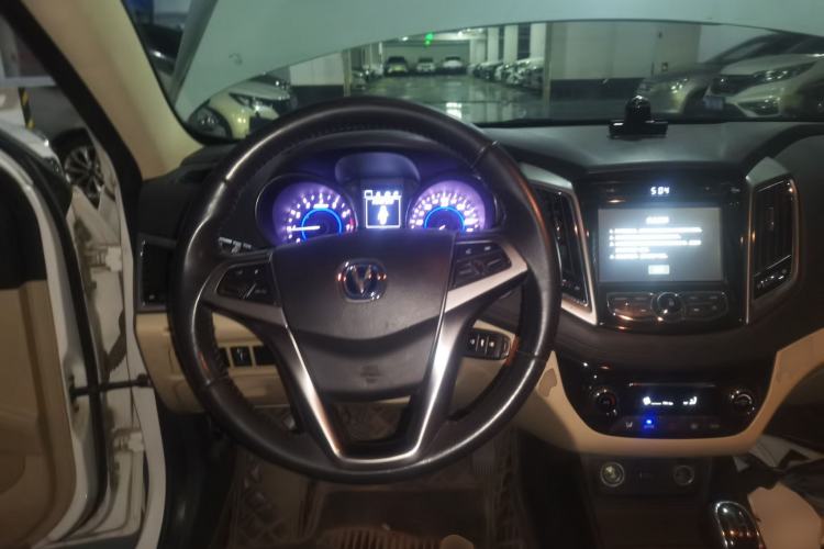 Used CHANGAN Eado 2016 1.6L Manual Fashion Edition Steering Wheel